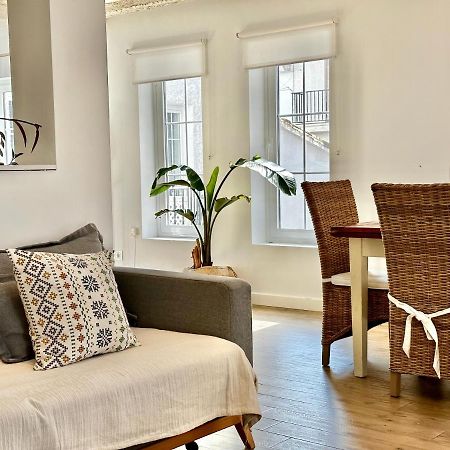 Old Town Modern Flat, 4 Minutes From Beach - Eaw Homes Marbella Eksteriør bilde