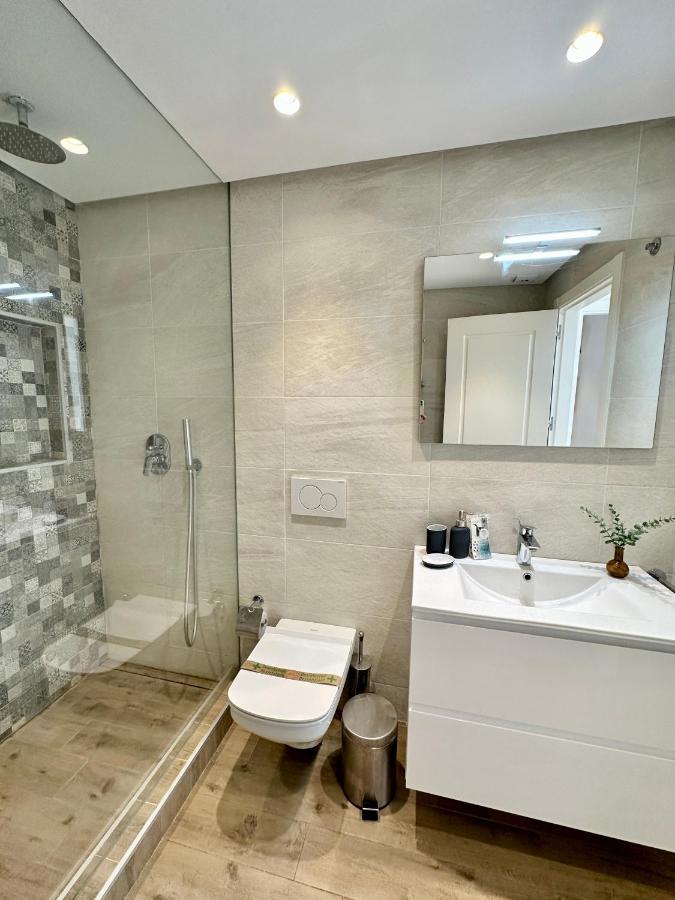 Old Town Modern Flat, 4 Minutes From Beach - Eaw Homes Marbella Eksteriør bilde